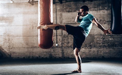 Is Kickboxing a Martial Art: A Detailed Exploration of the Sport and Its Roots